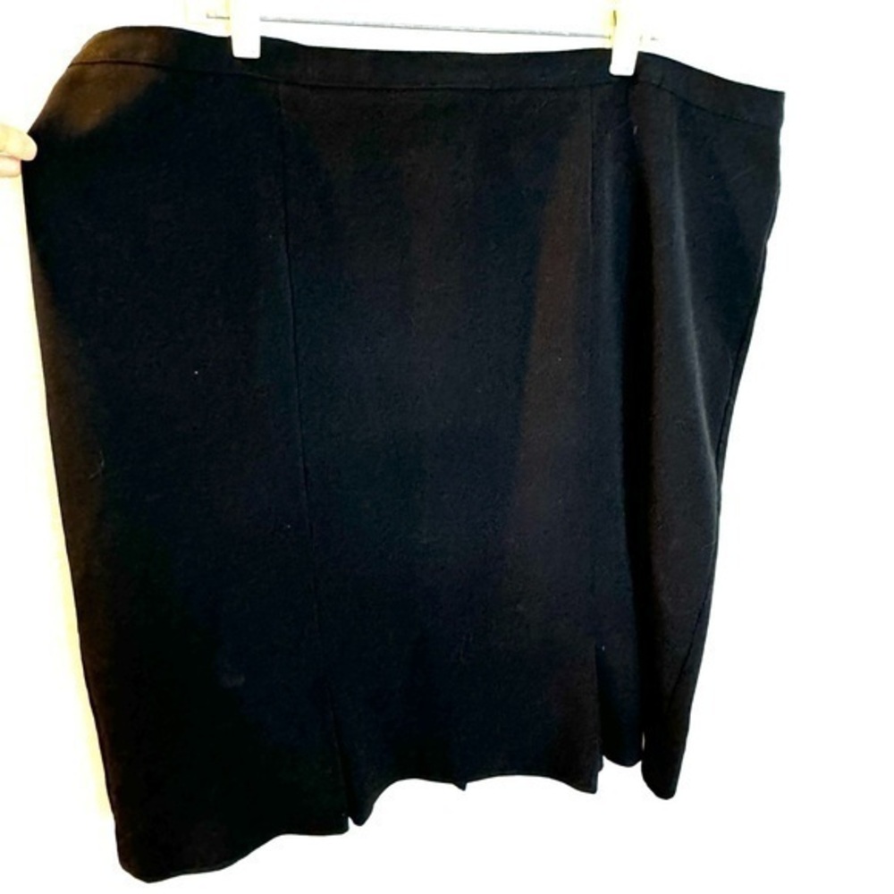 SAG HARBOR Women’s Plus Size Stretch Pencil Skirt with 2 Slits Size 24W